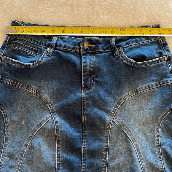 Esteez Women’s Denim Stretch Midi Skirt With Bottom Flare/Detailed StitchSize 10 - Picture 3 of 11